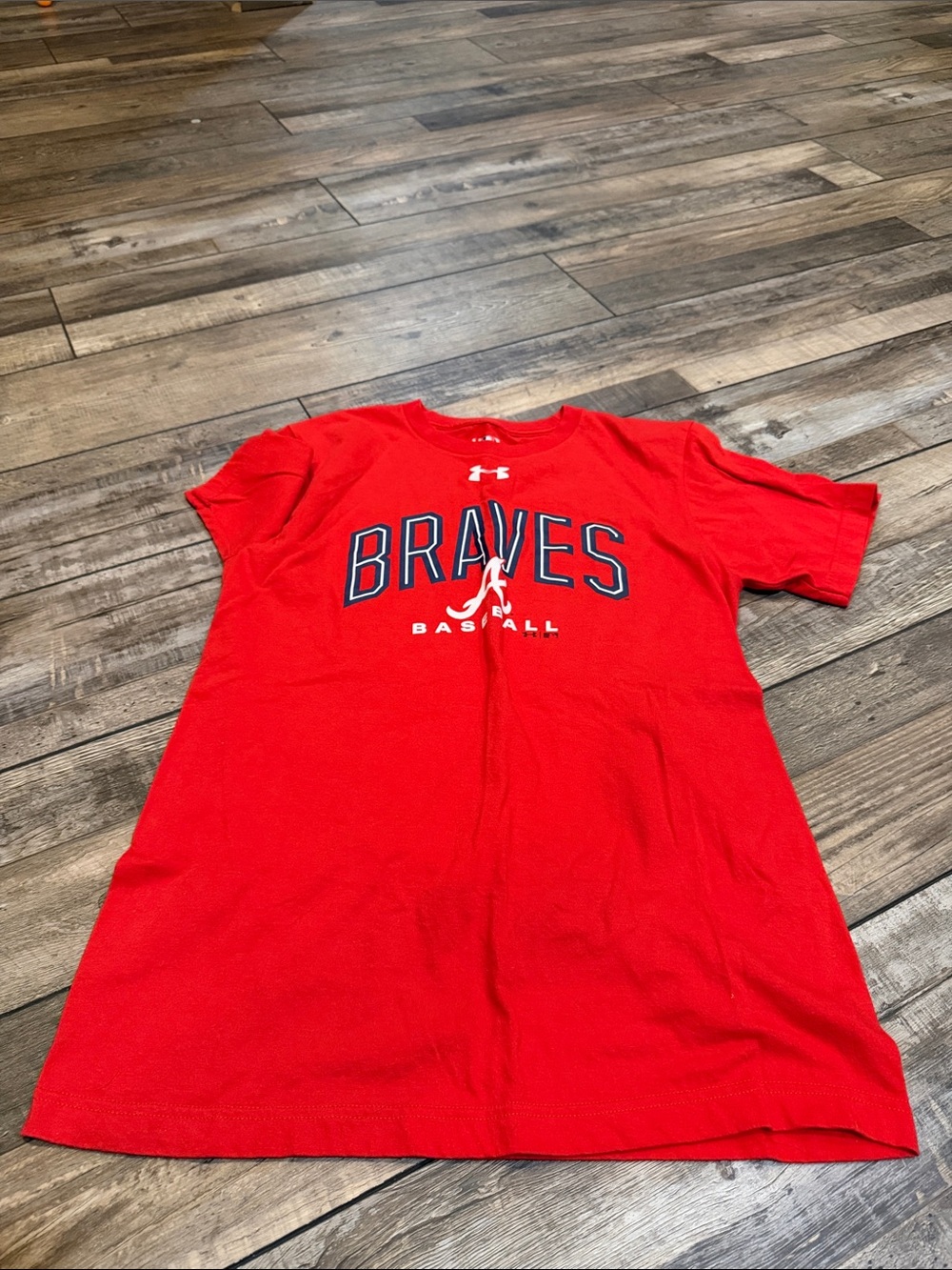 Under Armour Red Braves Baseball Tee for Men